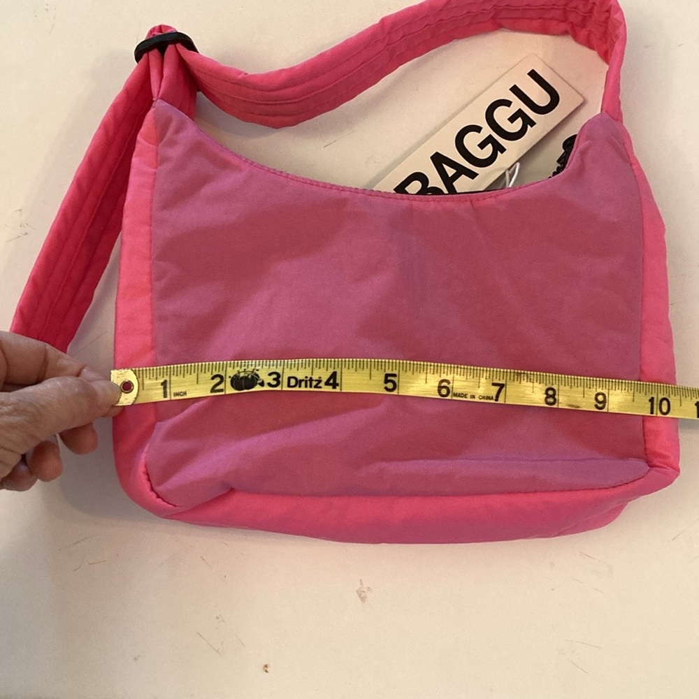 BAGGU mini nylon Pink Padded Shoulder Bag NEW two tone azalea pink sample bag - Picture 8 of 13